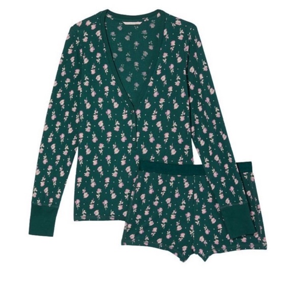 Victoria's Secret Other - Green Floral Pajama Set